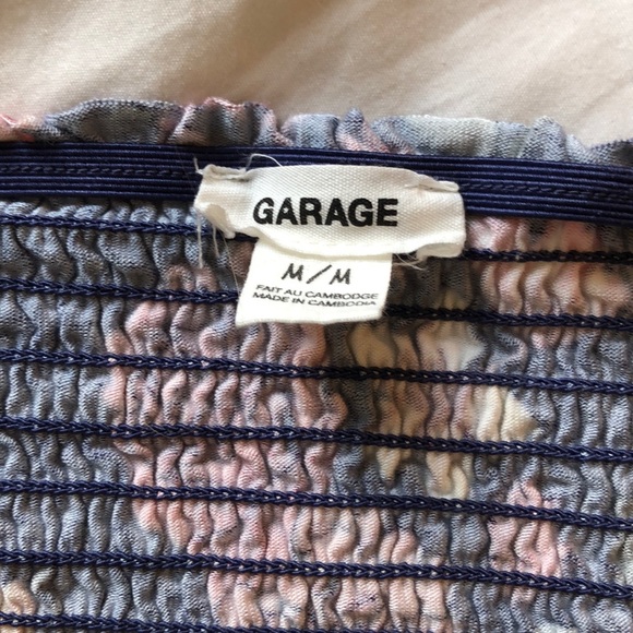 $10 in bundle-smocked floral top 🌷 - Picture 3 of 3